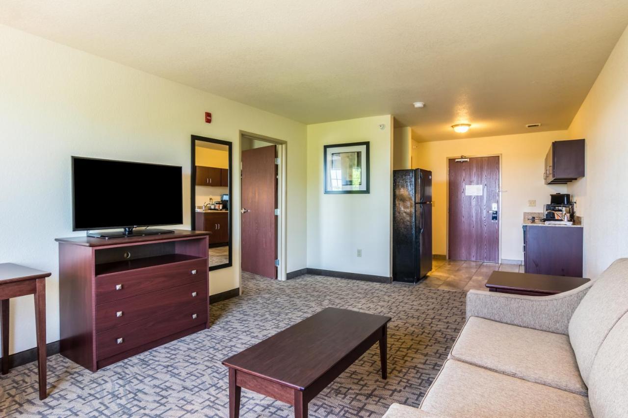 Cobblestone Hotel&Suites - Erie Exterior foto